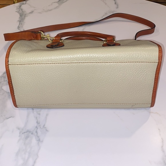 LIZ CLAIBORNE VINTAGE GENUINE LEATHER SATCHEL/ SHOULDER BAG - Picture 4 of 10